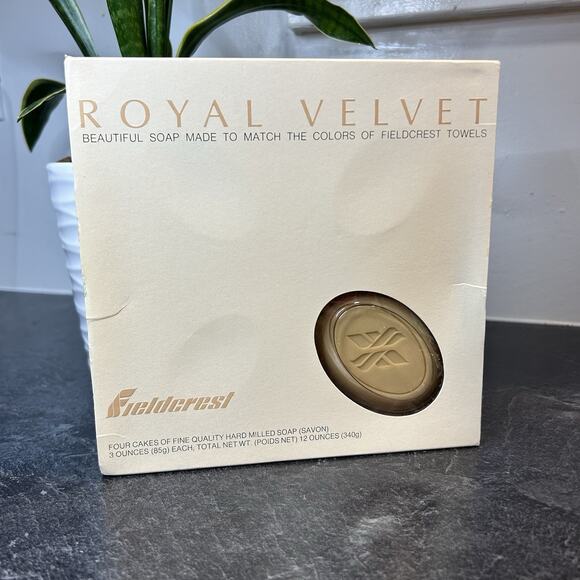 Vintage 4 Pc Royal Velvet Scented Hard Milled Bar Soaps SUEDE 3 oz Each - Picture 2 of 11